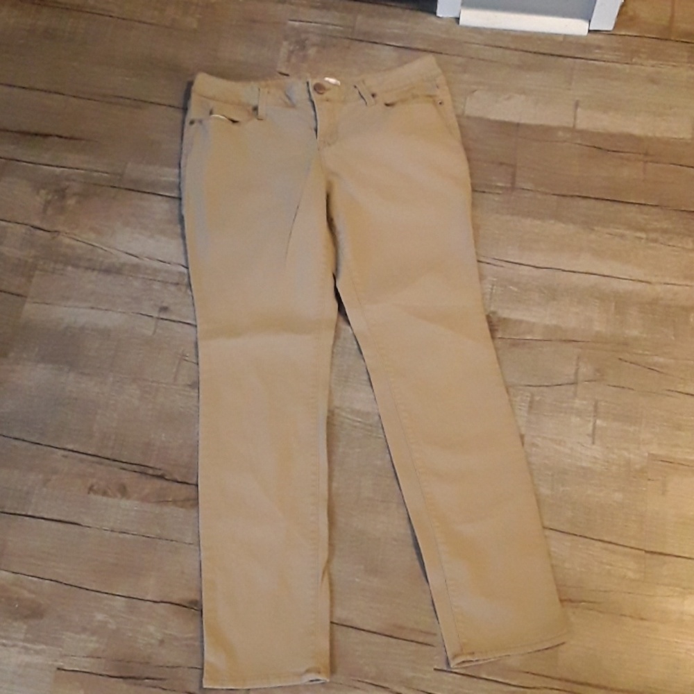 Khaki jeans